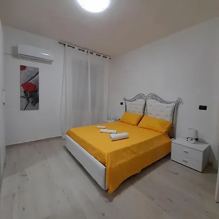公寓 Casa Vacanze S.francesco 克罗托内