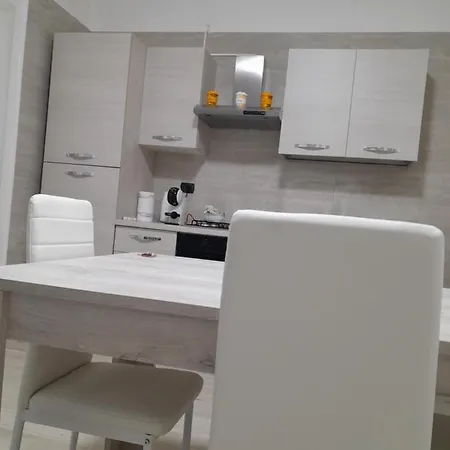公寓 Casa Vacanze S.francesco 克罗托内